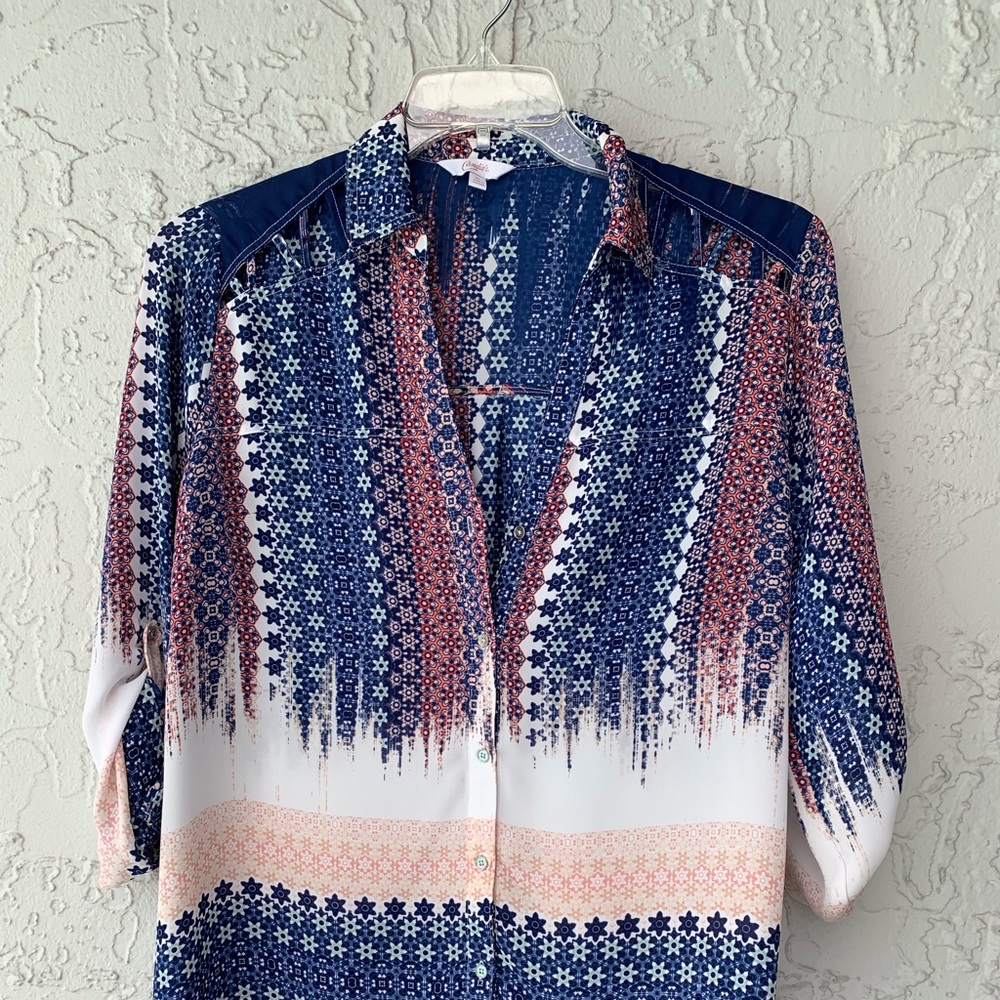 REDUCED! Pretty Candie’s button down blouse